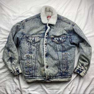 VTG Levi’s Sherpa Denim Jacket Acid Wash Sz S